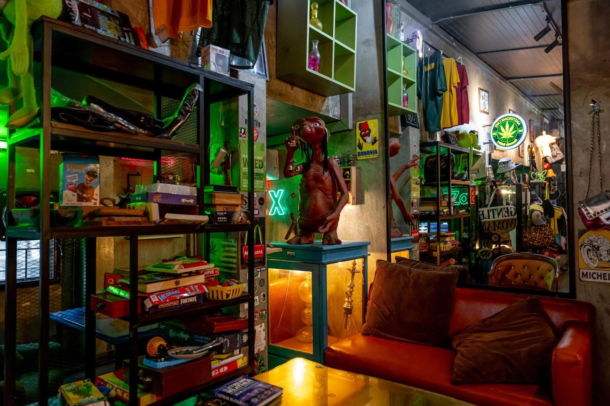 Vibes Hostel Bangkok Buitenkant foto